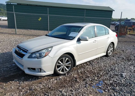 2013 Subaru Legacy 2.5I Limited z USA, uszkodzony, nr VIN 4S3BMBK63D3015574